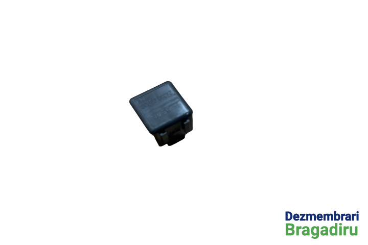 Releu Cod: 24330-C9900 Nissan Qashqai 2 J11 [2013 - 2020] Crossover 1.5 dCi MT (110 hp)