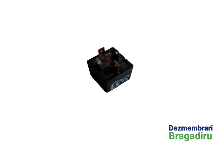 Releu Cod: 95225-17000 Kia Sorento [2002 - 2006] SUV 2.5 CRDi 4WD MT (140 hp) Cod motor: D4CB