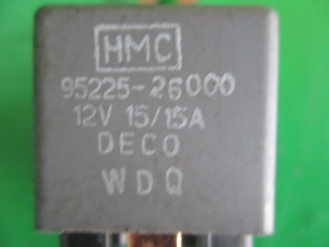 RELEU COD 95225-26000 HYUNDAI / KIA