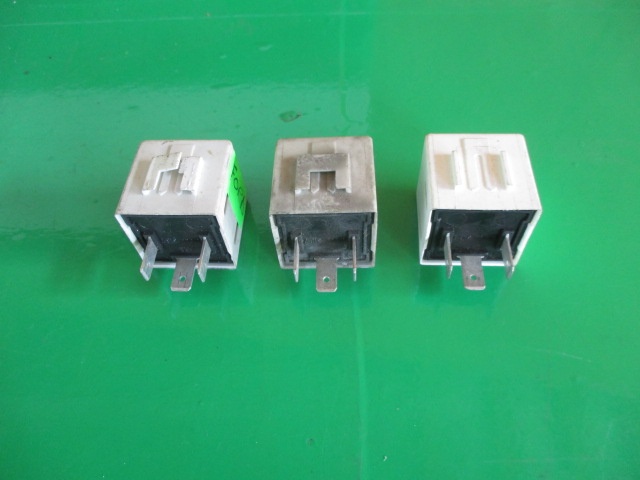 RELEU COD 95VG 13150 AA / 95VG13150AA / 