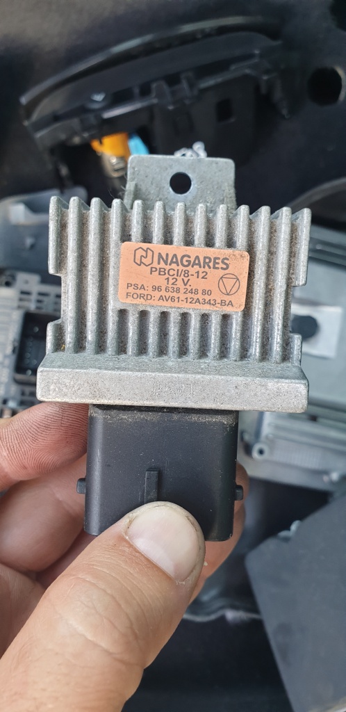 Releu control bujii Peugeot 508 cod 9663824880