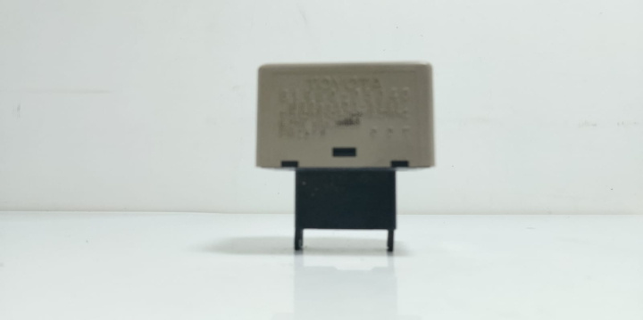 Releu Denso 8198005040 Toyota Corolla