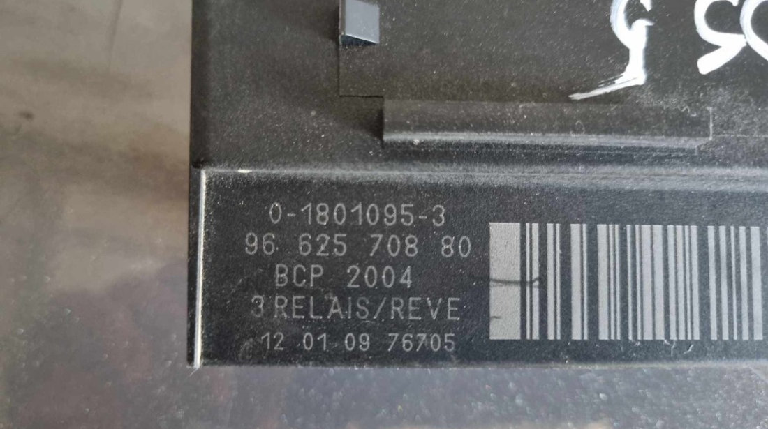 Releu electroventilator Peugeot 308 I cod piesa 9662570880