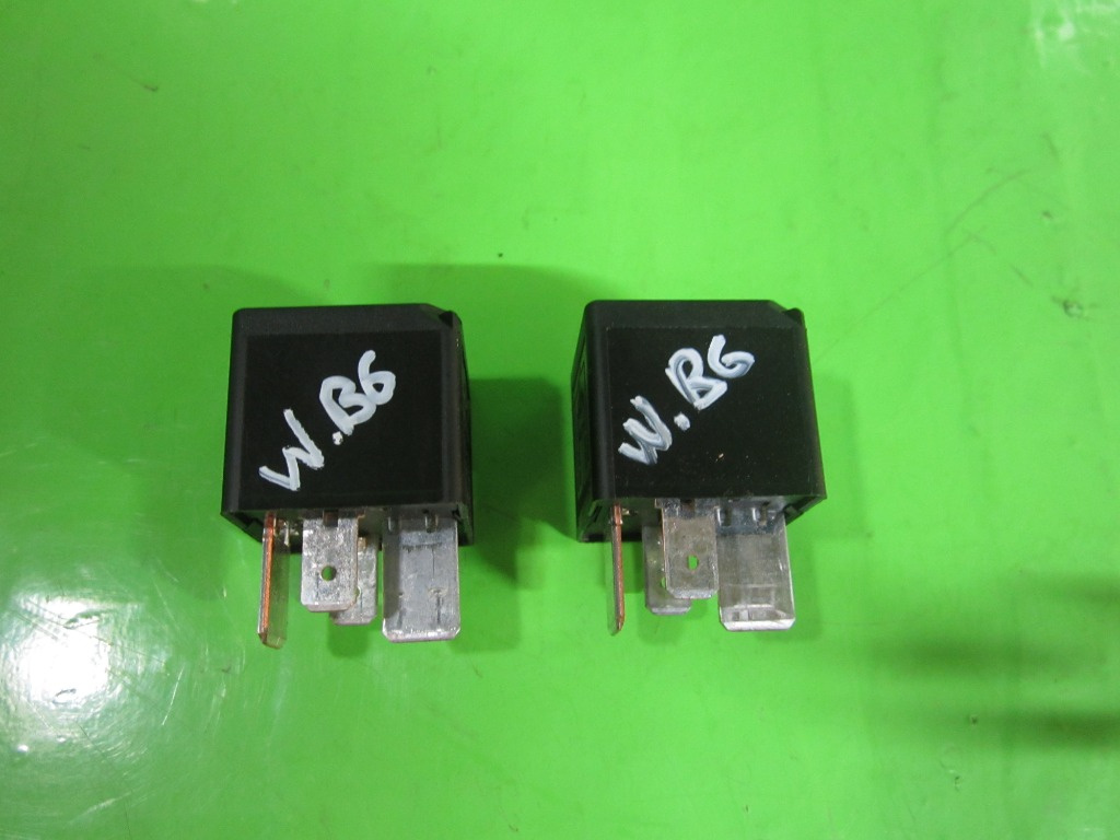 RELEU / MODUL 100 VW PASSAT B6 FAB. 2005 - 2010 ⭐⭐⭐⭐⭐