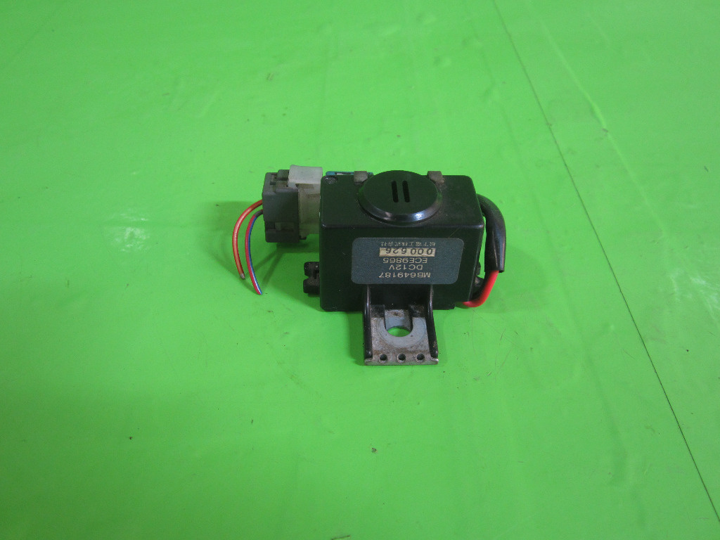 RELEU / MODUL CLAXON MITSUBISHI PAJERO SHOGUN III 4X4 FAB. 1999 – 2007 ⭐⭐⭐⭐⭐