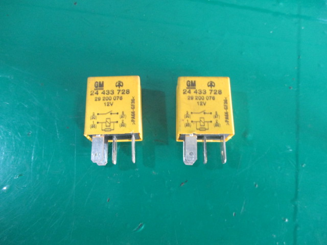 RELEU / MODUL COD 24433728 OPEL CORSA C FAB. 2000 – 2009 ⭐⭐⭐⭐⭐