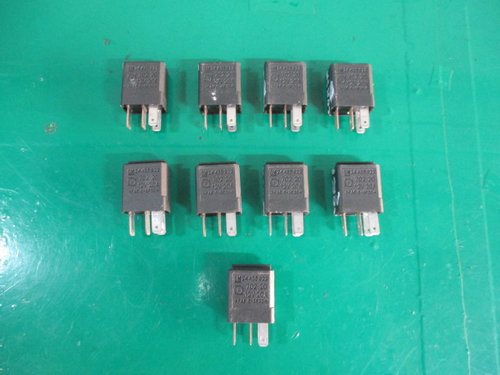 RELEU / MODUL COD 24435922 OPEL CORSA C FAB. 2000 – 2009 ⭐⭐⭐⭐⭐
