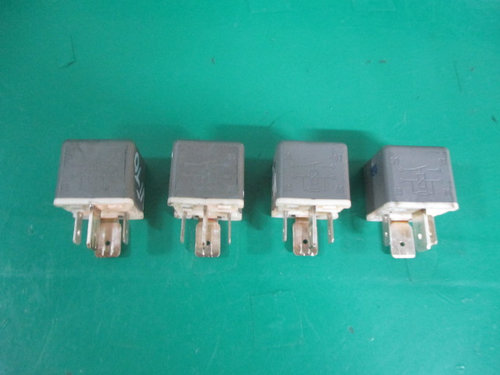 RELEU / MODUL COD 4RA003510-70 MERCEDES VITO W638 FAB. 1996 - 2003 ⭐⭐⭐⭐⭐