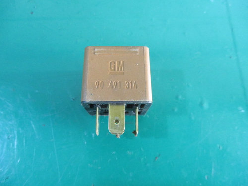 RELEU / MODUL COD 90491314 / 0332209136 OPEL CORSA C FAB. 2000 – 2009 ⭐⭐⭐⭐⭐