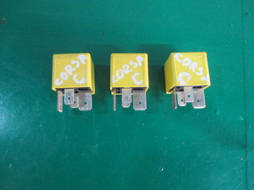 RELEU / MODUL COD V23134-J52-X369 / 90226846 OPEL CORSA C FAB. 2000 – 2009 ⭐⭐⭐⭐⭐