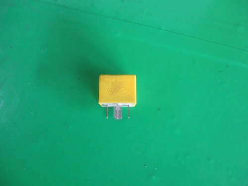 RELEU / MODUL ( GALBEN ) COD 7700844253 RENAULT LAGUNA 2 FAB. 2001 - 2007 ⭐⭐⭐⭐⭐