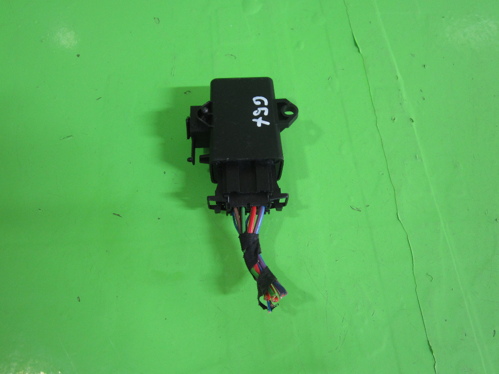 RELEU / MODUL INCALZIRE SCAUN VW GOLF 5 PLUS FAB. 2006 - 2009 ⭐⭐⭐⭐⭐