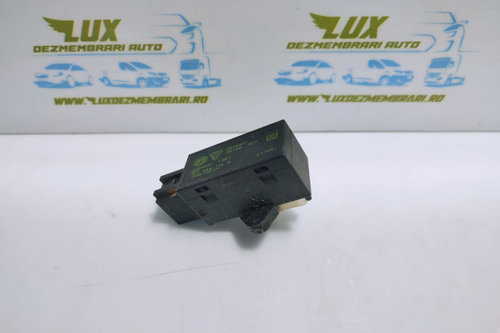 Releu modul incalzire scaune 7l0959772d Volkswagen VW Golf 5 [2003 - 2009]