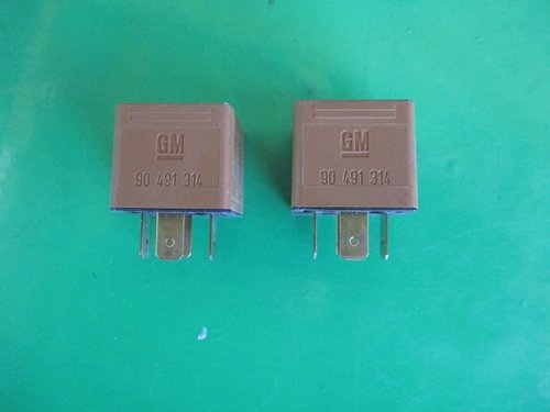 RELEU / MODUL ( MARO ) OPEL COD 90491314 / 0332209136