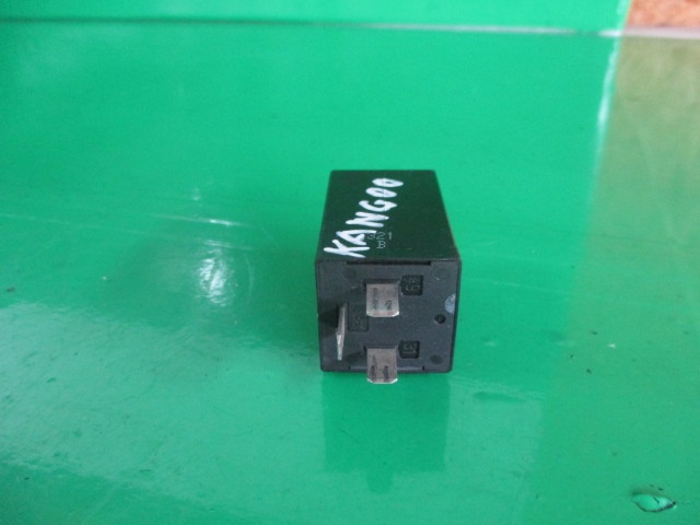 RELEU / MODUL ( NEGRU ) COD 7700311966 RENAULT KANGOO FAB. 1997 – 2007 ⭐⭐⭐⭐⭐