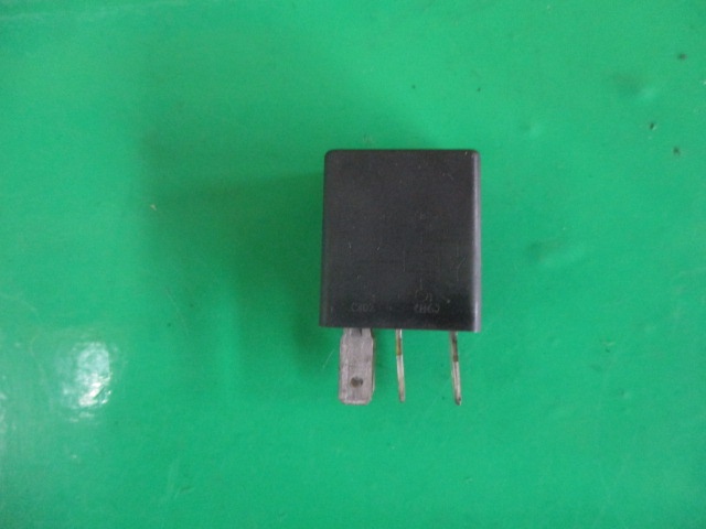 RELEU / MODUL ( NEGRU ) COD 7700414484 RENAULT KANGOO FAB. 1997 – 2007 ⭐⭐⭐⭐⭐