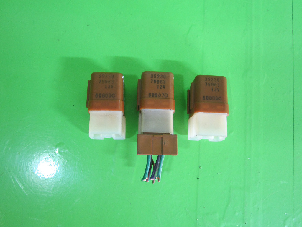 RELEU / MODUL NISSAN PRIMERA P12 FAB. 2001 - 2008 ⭐⭐⭐⭐⭐