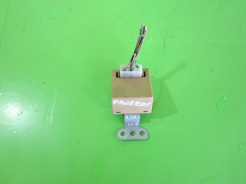 RELEU / MODUL NIVEL ULEI COD MD369969 MITSUBISHI PAJERO SHOGUN III FAB. 1999 – 2007 ⭐⭐⭐⭐...