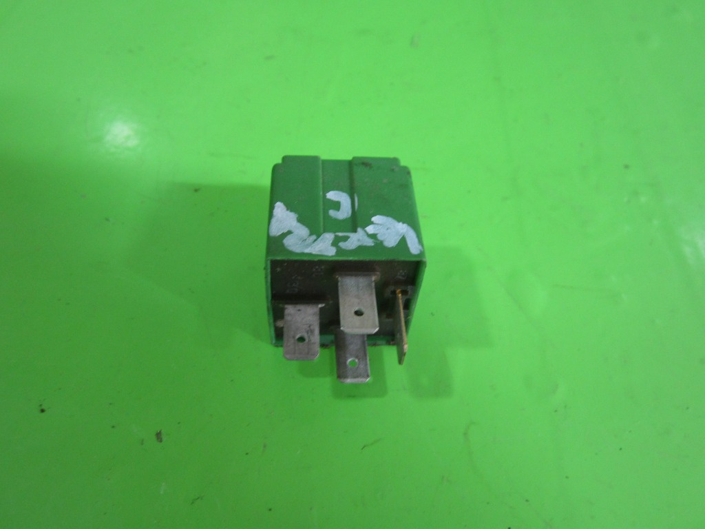 RELEU / MODUL OPEL VECTRA C FAB. 2002 – 2009 ⭐⭐⭐⭐⭐