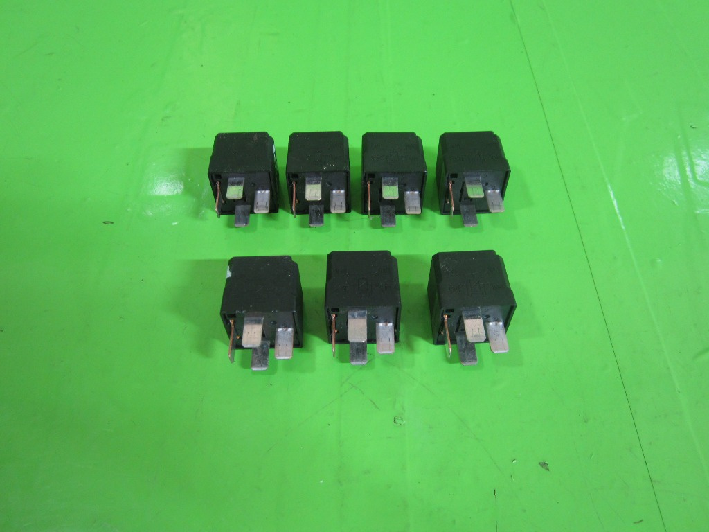 RELEU / MODUL OPEL ZAFIRA B FAB. 2005 - 2014 ⭐⭐⭐⭐⭐