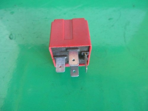 RELEU / MODUL ( ROSU ) OPEL COD 24438887