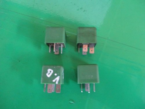 RELEU / MODUL ( VERDE ) COD 03447012 OPEL VECTRA B FAB. 1996 - 2003 ⭐⭐⭐⭐⭐