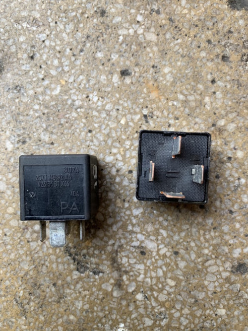 Releu negru Cod: 2S7T-14B192-AA 2S7T-14B192-AA Ford Focus 2 [2004 - 2008] Hatchback 5-usi 2.0 TDCi M...