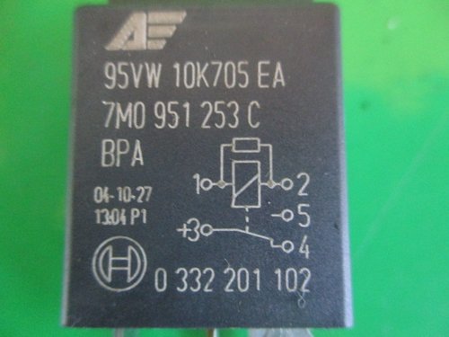 RELEU NEGRU COD 7M0951253C VW GOLF 5 FAB. 2003 - 2009 ⭐⭐⭐⭐⭐