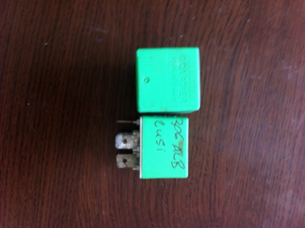 Releu Peugeot 306 [1993 - 1997] Hatchback 3-usi 1.4 MT (75 hp) (7A 7C N3 N5)