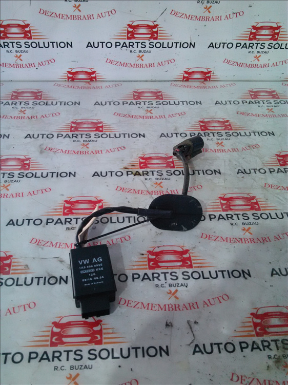 Releu pompa benzina 2.0FSI VOLKSWAGEN PASSAT B6 an fabr. 2008