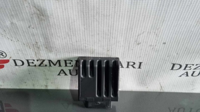 Releu pompa combustibil 3Q0906121B Audi Q3 2.0 TDI 200 cai