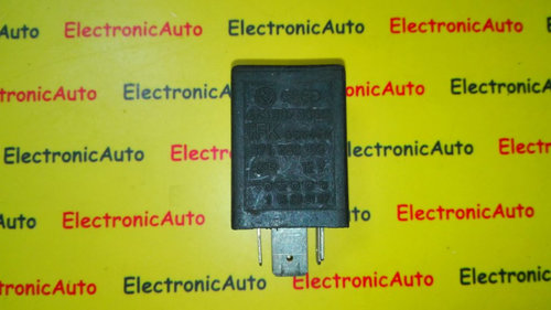 Releu pompa combustibil 443907385C