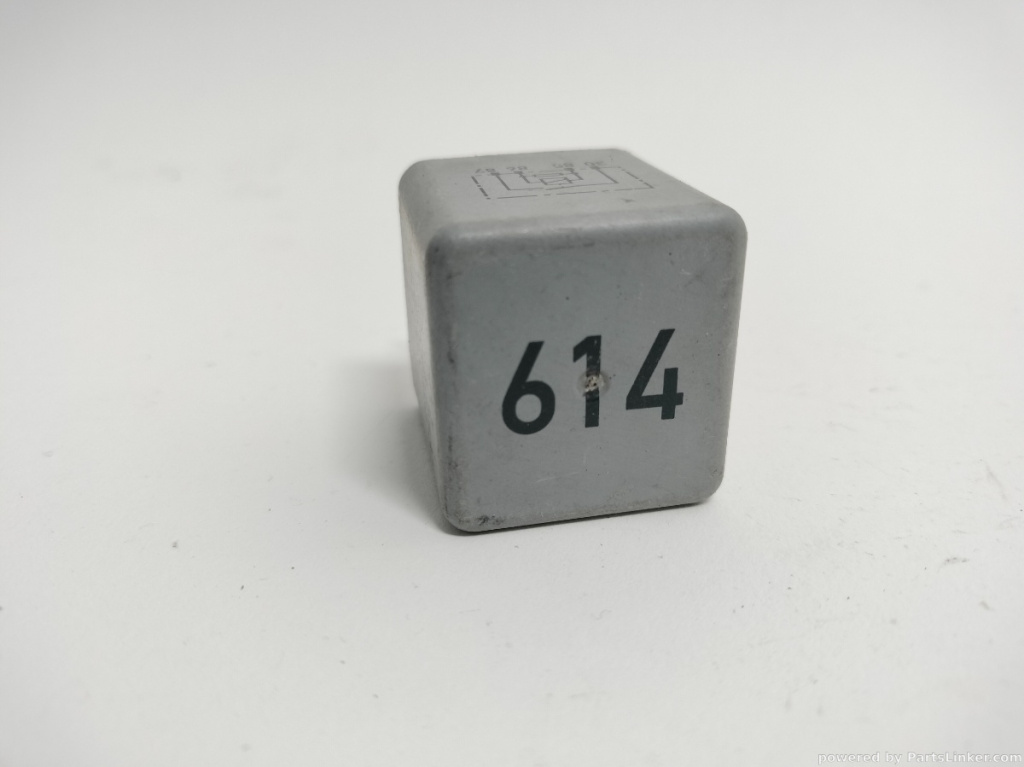 Releu pompa combustibil 614 VAG OEM 8E0951253
