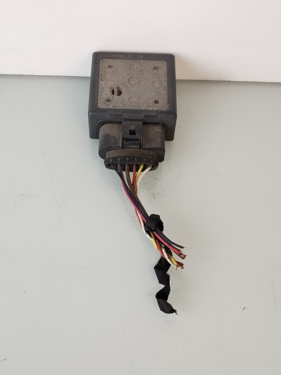 Releu pompa combustibil Skoda Superb 3 1.6 tdi DCXA 5Q0906121R