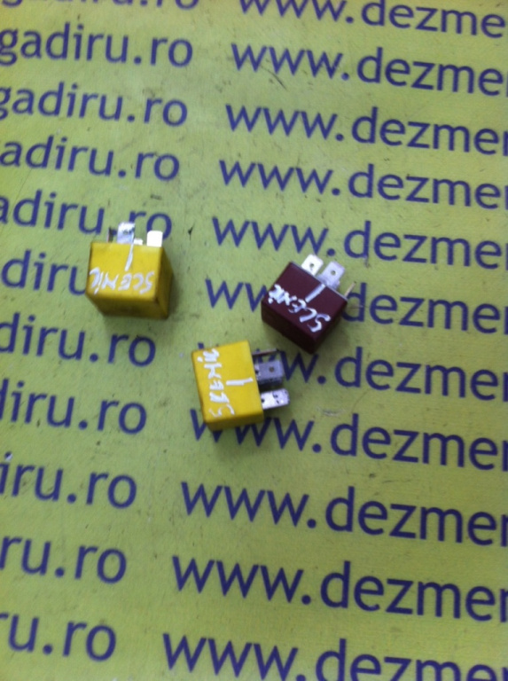 Releu Renault Scenic 2 [2003 - 2006] Minivan 5-usi 1.4 MT (98 hp) II (JM0/1_)