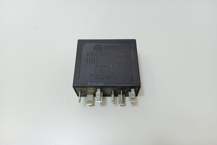Releu stergator 377 4B0955531A Audi A3 8L [facelift] [2000 - 2003]