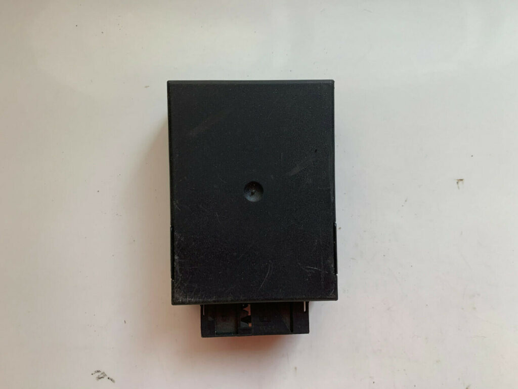 Releu stergator BMW E36 61.35-8 366 381 / 61 35 8 366 381 / 61358366381 / 05 0121 30 / 0501213061.35-8 366 381 / 61 35 8 366 381 / 61358366381 / 05 0121 30 / 05012130