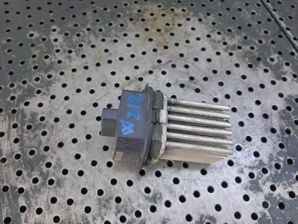 Releu ventilator 2.2 cdi mercedes e-class w212 2010 5hl008941-30