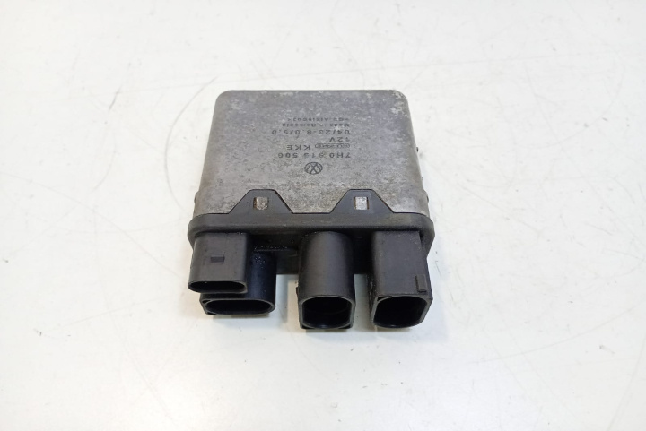 Releu Ventilator 7H0919506 Volkswagen VW Transporter T5 [2003 - 2009]