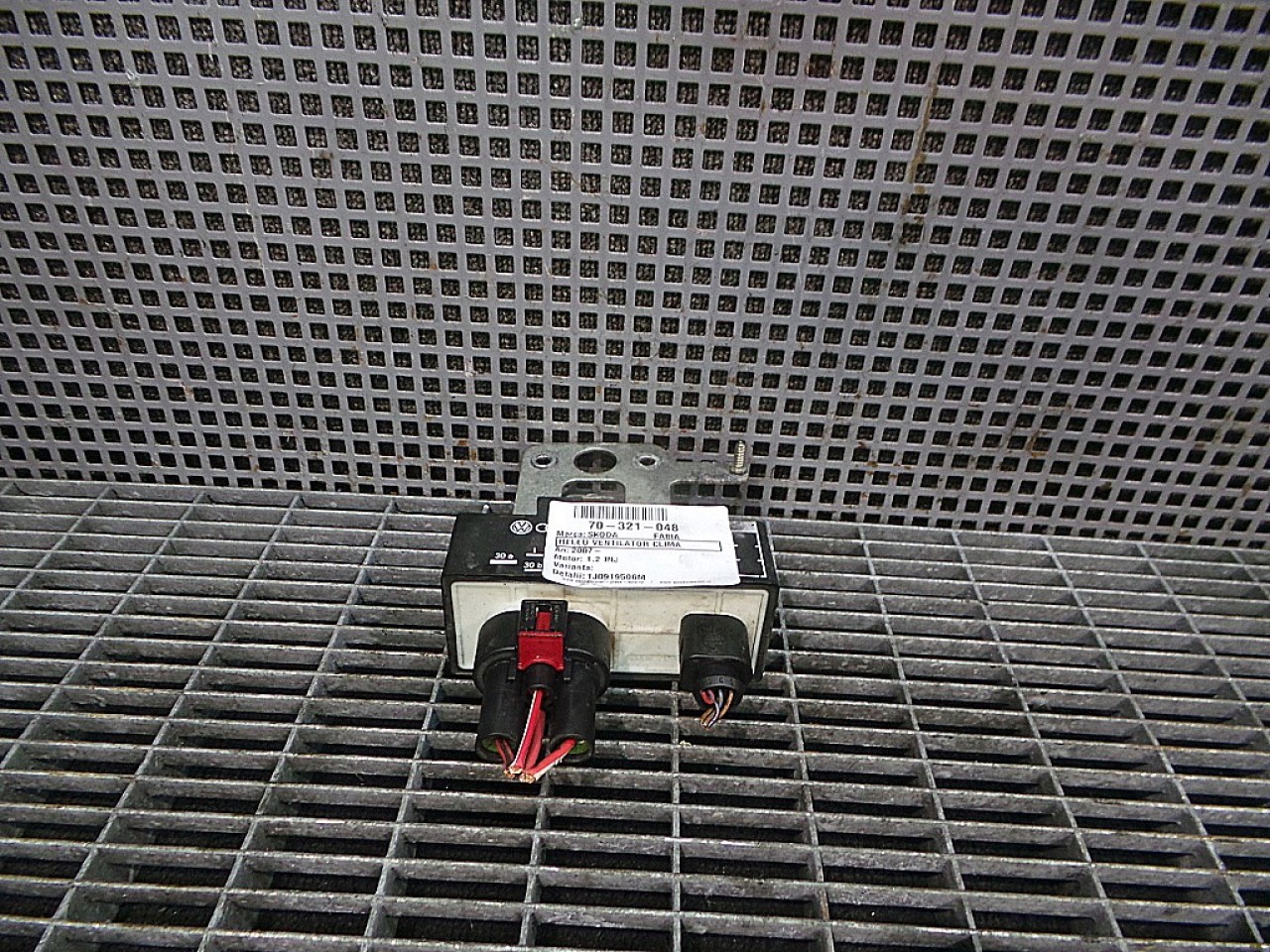 RELEU VENTILATOR CLIMA SKODA FABIA FABIA 1.2 INJ - (2007 2010)