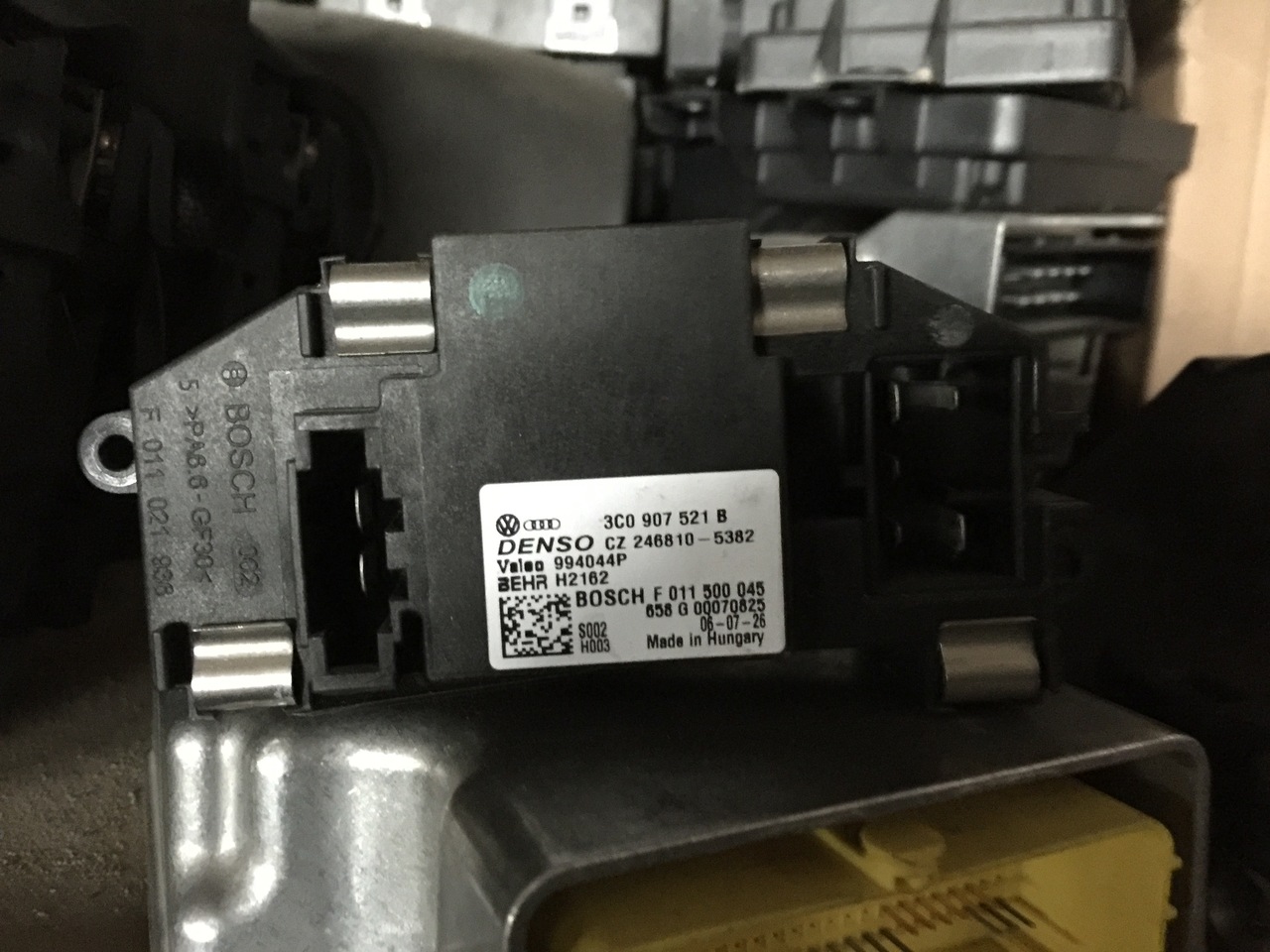 Releu ventilator habitaclu Vw Passat 3c B6 2005 2006 2007 2008