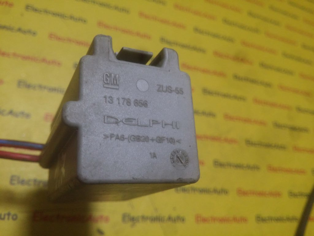 Releu ventilator Opel Zafira 13178656, ZUS55