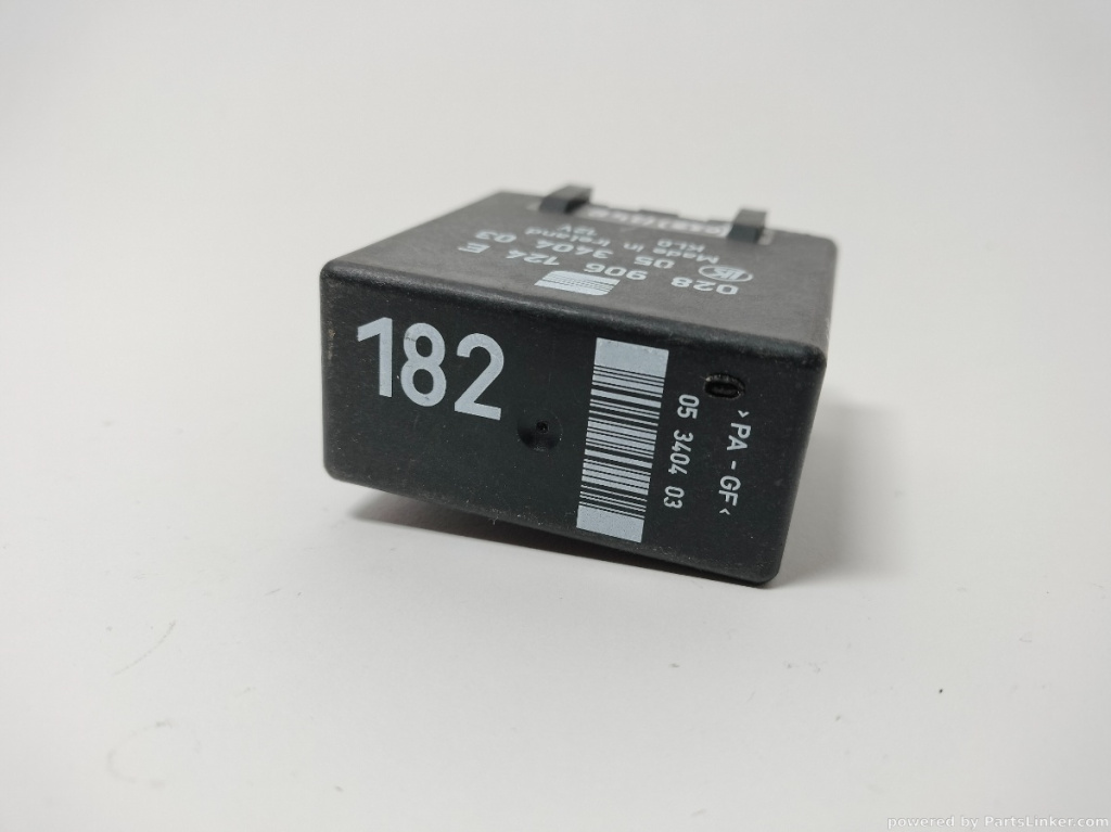 Releu Volkswagen Golf 4 028906124E OEM 028906124E