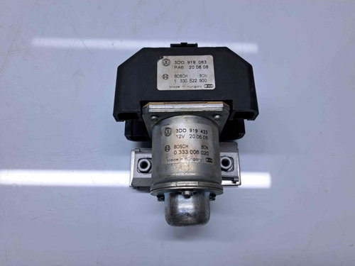 Releu Volkswagen Touareg (7LA, 7L6) [Fabr 2003-2010] 3D0919083