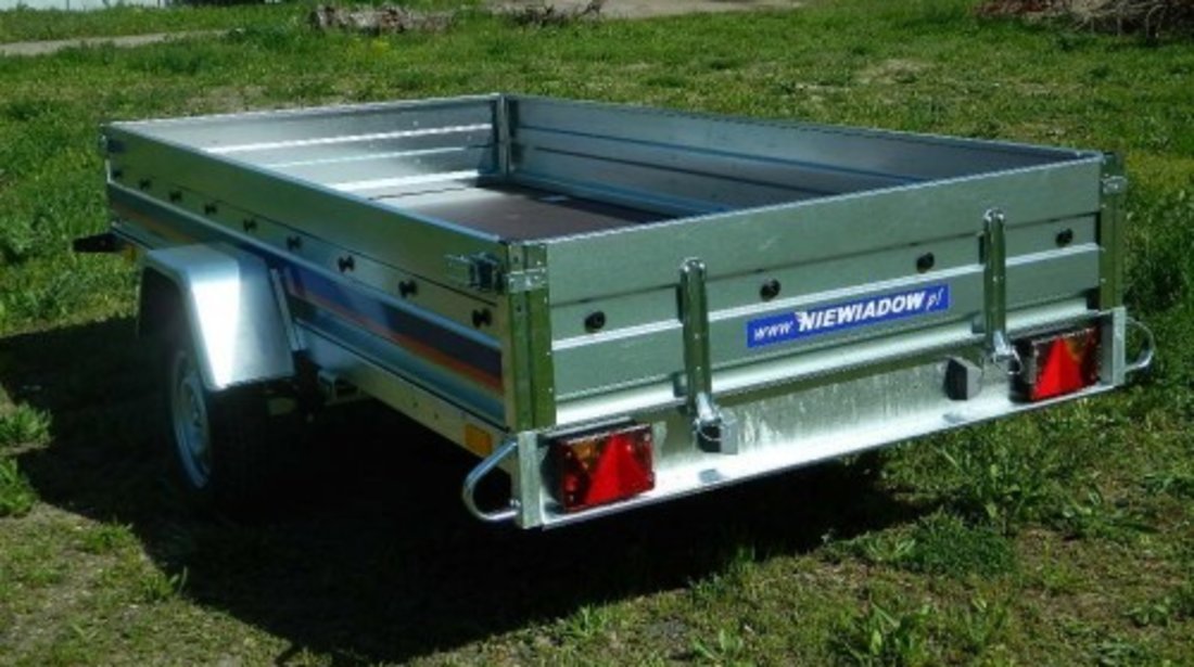 Remorca auto 750 kg Niewiadow dimensiune 304 x 150 cm