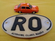 Renault 12 L by Eduard