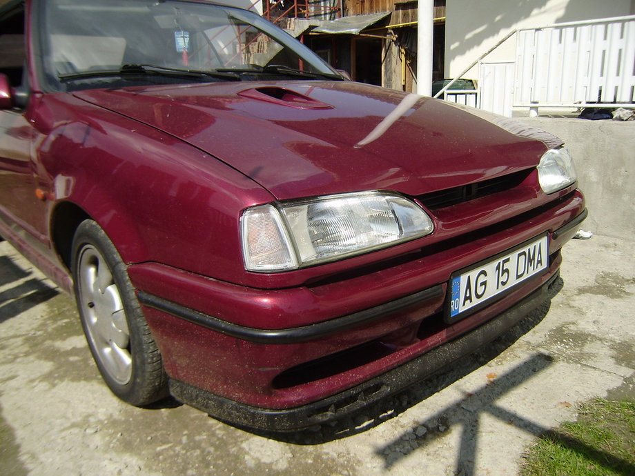Renault 19 1.8 16v
