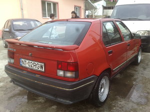 Renault 19 nedumerire!