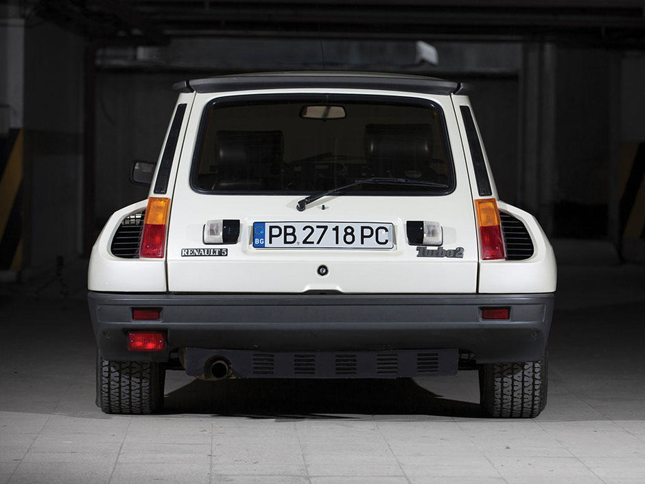 Renault 5 Turbo 2 scos la licitatie