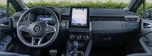 Renault a lansat in Romania masina care costa doar 12.700 de euro. Motorul turbo, ceasurile de bord digitale si ecranul tactil de sapte inch sunt oferite in standard